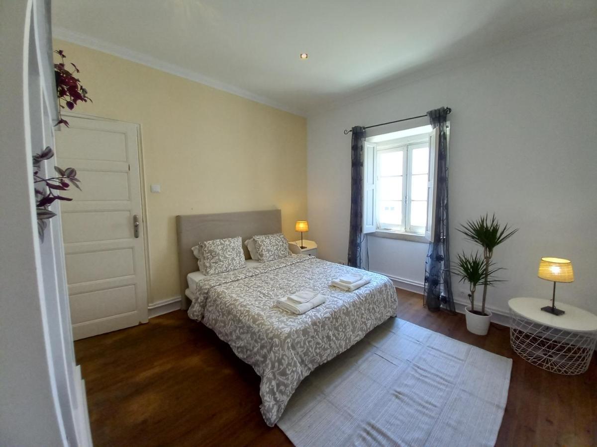 Casa Blanca Hostel Peniche Εξωτερικό φωτογραφία