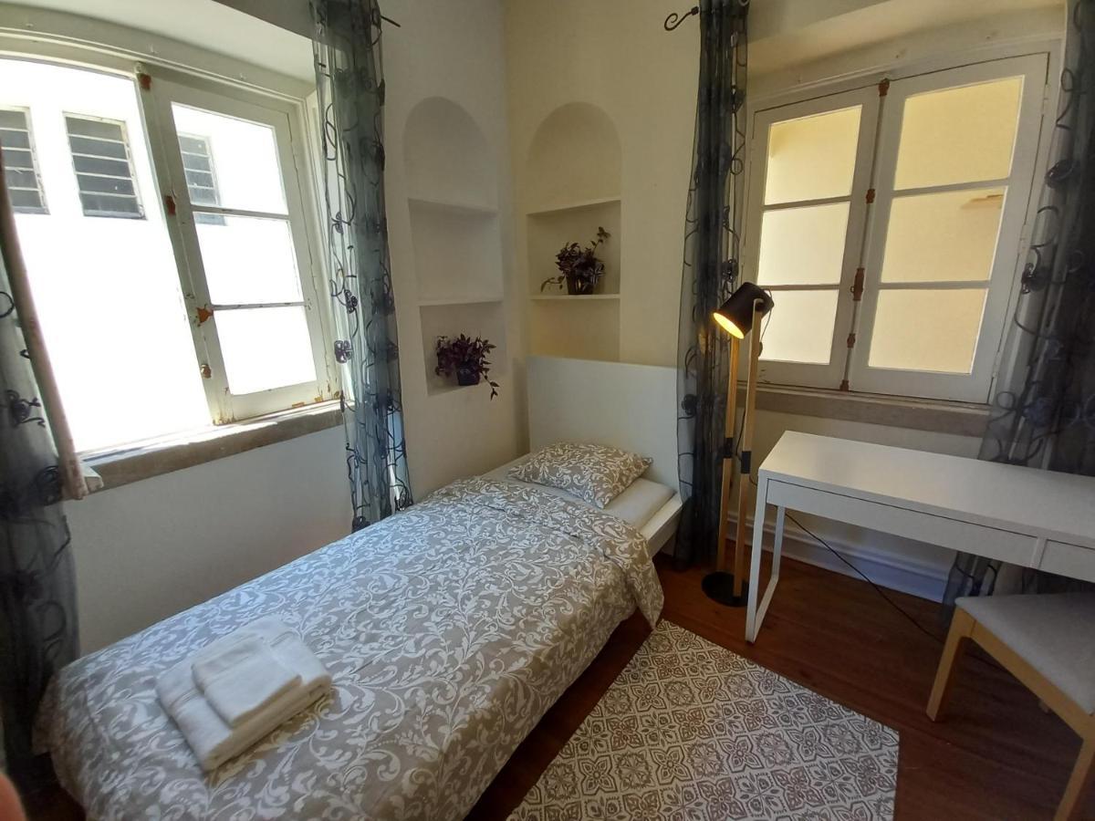 Casa Blanca Hostel Peniche Εξωτερικό φωτογραφία